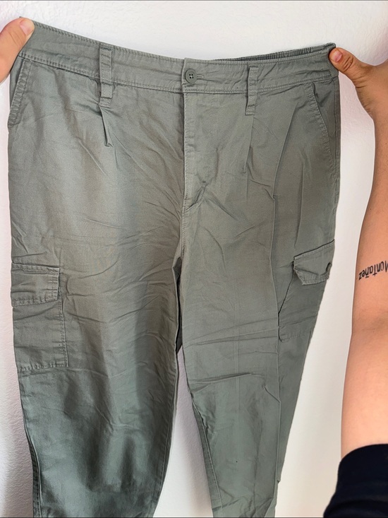Calvin Klein Pants - Green Cargo Pants Calvin Klein - New!